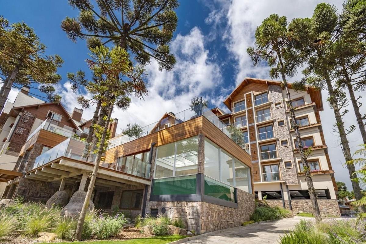 Rosa Edificio Bellagio Canela Com Infraestrutura Completa Leilighet Eksteriør bilde