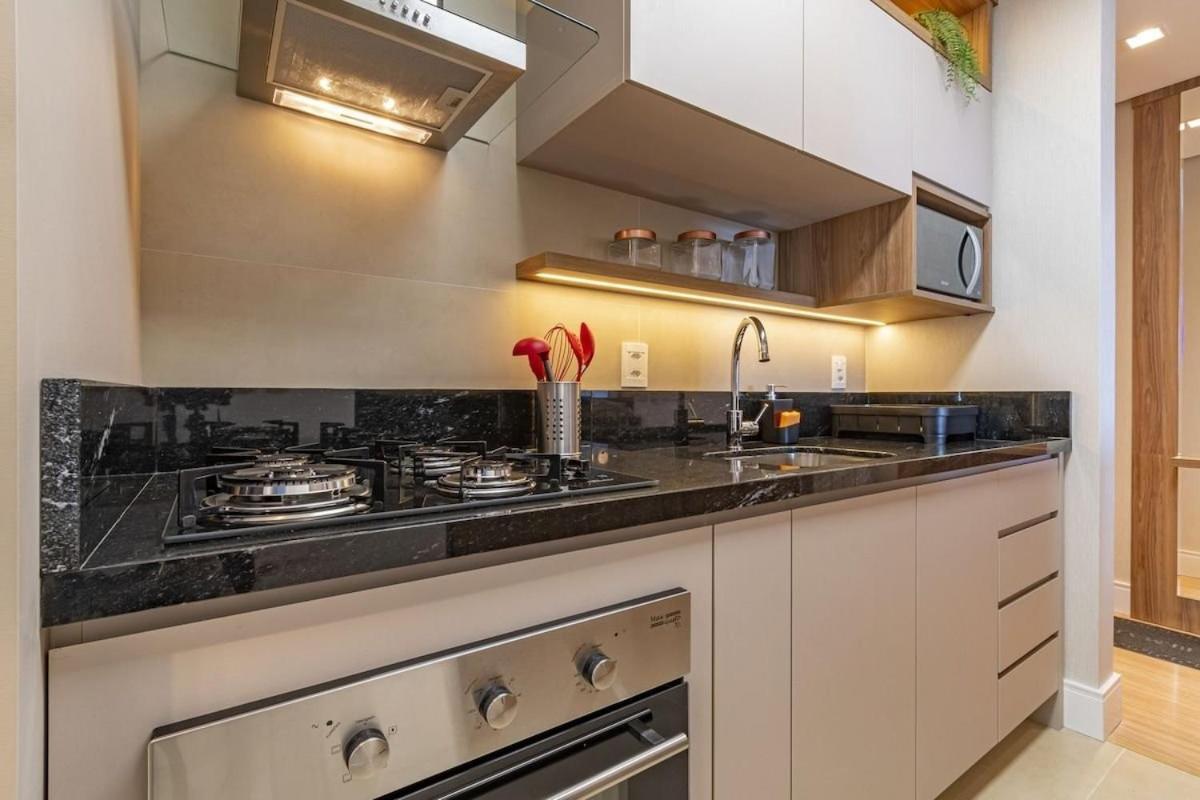 Rosa Edificio Bellagio Canela Com Infraestrutura Completa Leilighet Eksteriør bilde